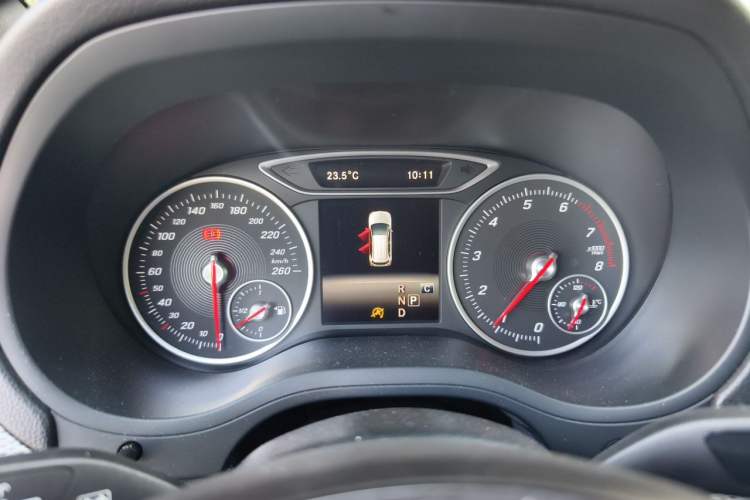 Used Mercedes-Benz B-Class 2018 B 200 Fashion Model Instrument Cluster