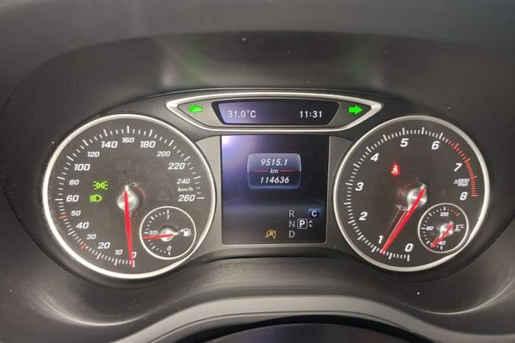 Used Mercedes-Benz B-Class 2018 B 200 Fashion Model Instrument Cluster