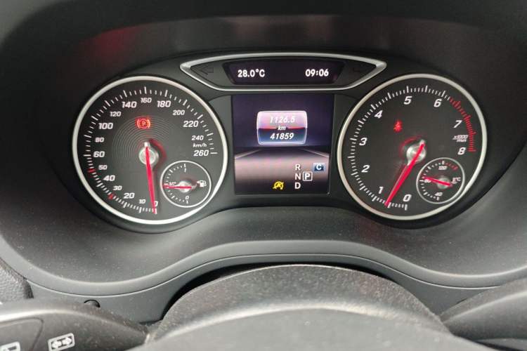 Used Mercedes-Benz B-Class 2018 B 200 Sport Edition Instrument Cluster