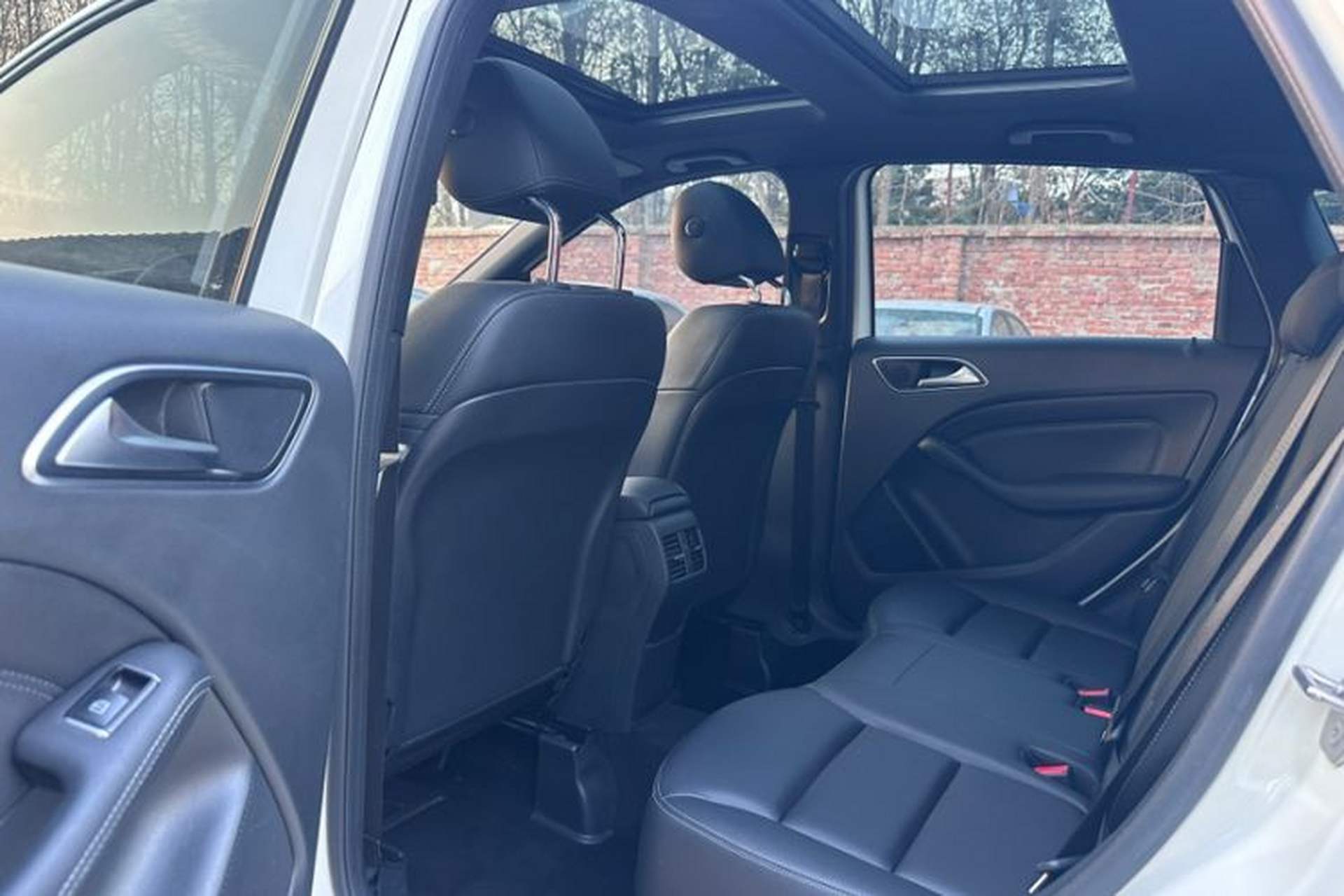 Used Mercedes-Benz B-Class 2018 B 200 Fashion Model Interior 3