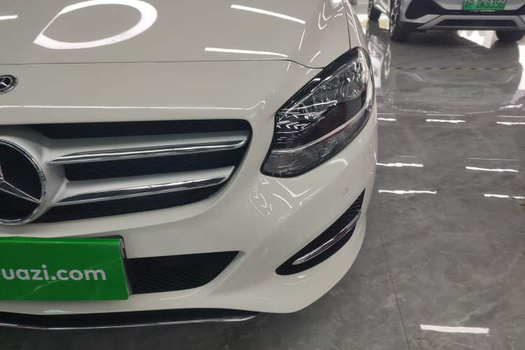 Used Mercedes-Benz B-Class 2018 B 200 Sport Edition Left Front Headlight
