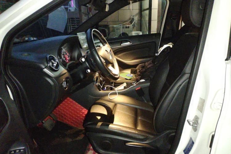 Used Mercedes-Benz B-Class 2018 B 200 Sport Edition Left Front Seat