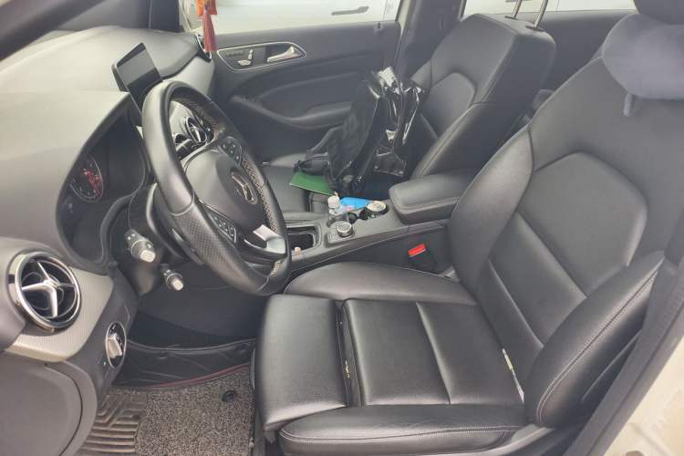 Used Mercedes-Benz B-Class 2018 B 200 Fashion Model Left Front Seat
