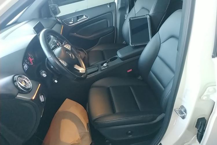 Used Mercedes-Benz B-Class 2018 B 200 Fashion Model Left Front Seat