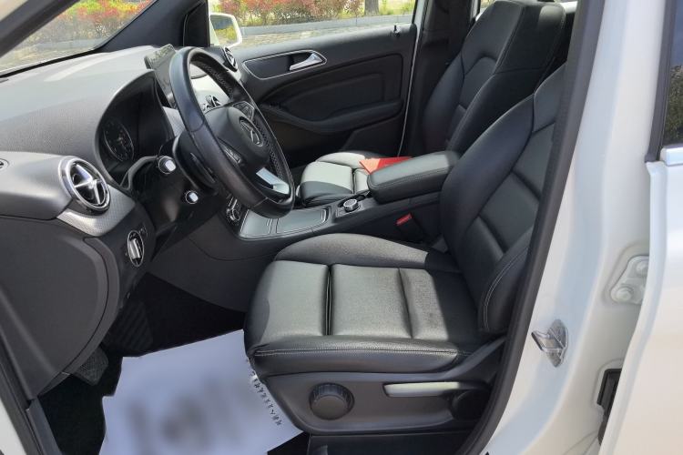 Used Mercedes-Benz B-Class 2018 B 200 Sport Edition Left Front Seat
