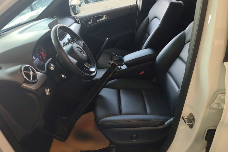 Used Mercedes-Benz B-Class 2018 B 200 Fashion Model Left Front Seat