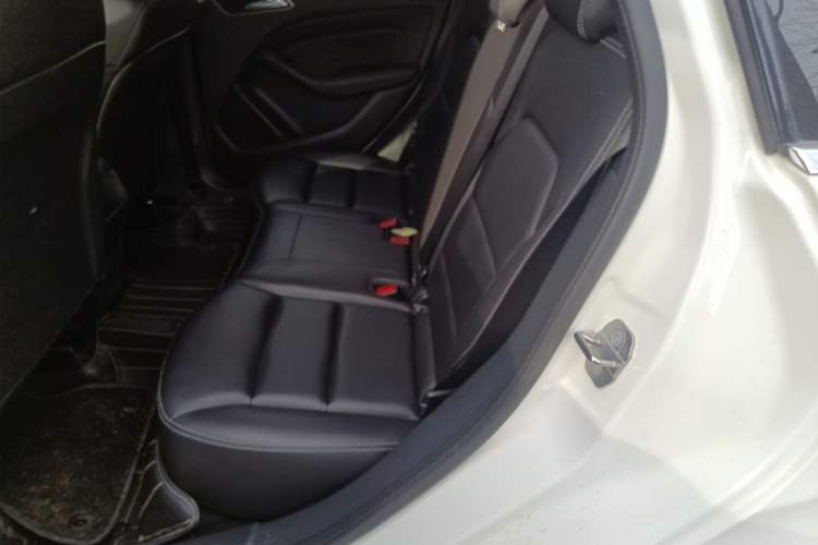 Used Mercedes-Benz B-Class 2018 B 200 Sport Edition Left Rear Seat