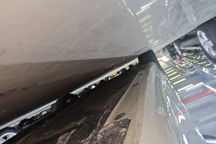 Used Mercedes-Benz B-Class 2018 B 200 Fashion Model Left Side Sill