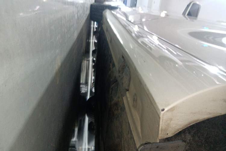 Used Mercedes-Benz B-Class 2018 B 200 Fashion Model Left Side Sill