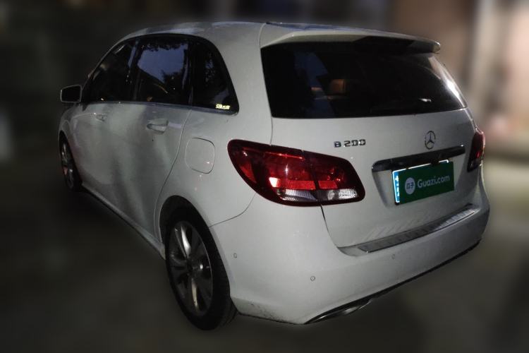 Used Mercedes-Benz B-Class 2018 B 200 Sport Edition Rear Left 45 Deg