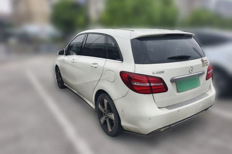Used Mercedes-Benz B-Class 2018 B 200 Fashion Model Rear Left 45 Deg