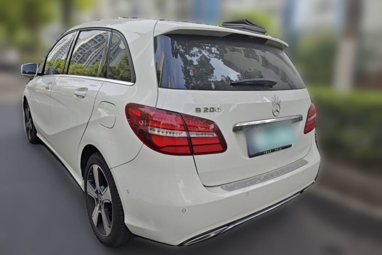 Used Mercedes-Benz B-Class 2018 B 200 Fashion Model Rear Left 45 Deg
