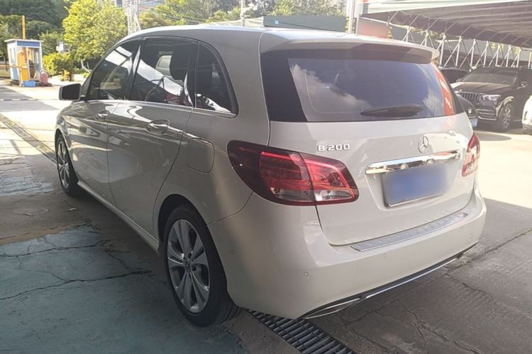 Used Mercedes-Benz B-Class 2018 B 200 Sport Edition Rear Left 45 Deg