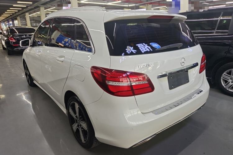 Used Mercedes-Benz B-Class 2018 B 200 Fashion Model Rear Left 45 Deg