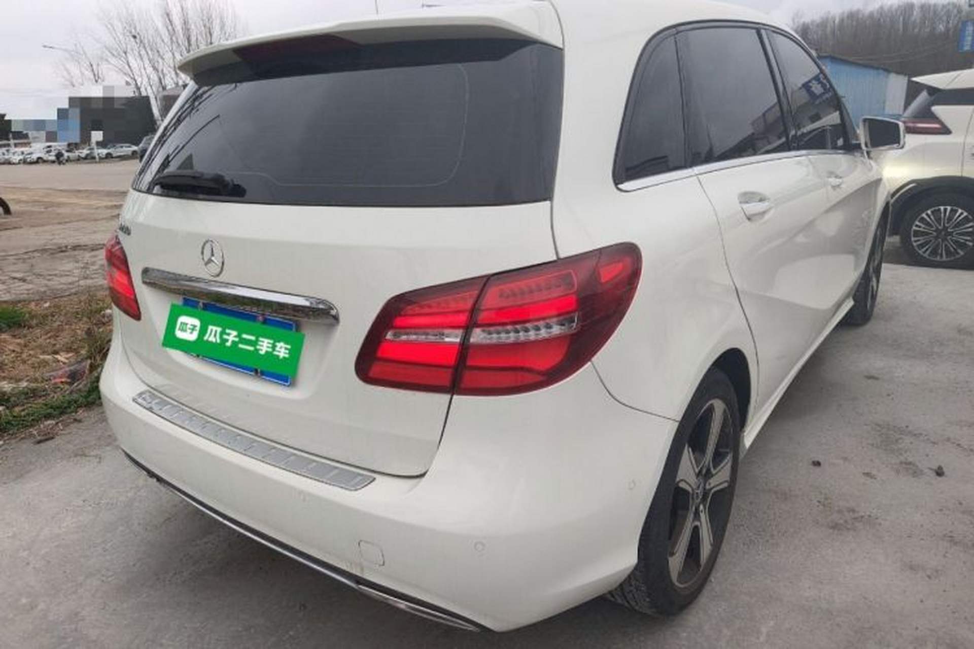 Used Mercedes-Benz B-Class 2018 B 200 Fashion Model Rear Right 45 Deg