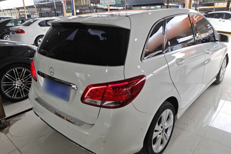 Used Mercedes-Benz B-Class 2018 B 200 Sport Edition Rear Right 45 Deg