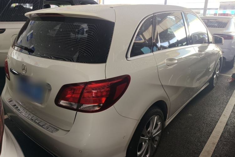 Used Mercedes-Benz B-Class 2018 B 200 Sport Edition Rear Right 45 Deg