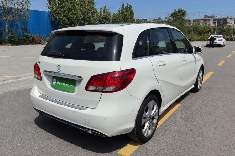 Used Mercedes-Benz B-Class 2018 B 200 Sport Edition Rear Right 45 Deg