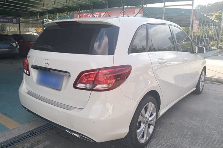 Used Mercedes-Benz B-Class 2018 B 200 Sport Edition Rear Right 45 Deg
