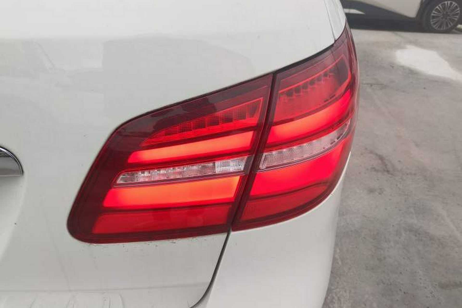 Used Mercedes-Benz B-Class 2018 B 200 Fashion Model Right Rear Taillight
