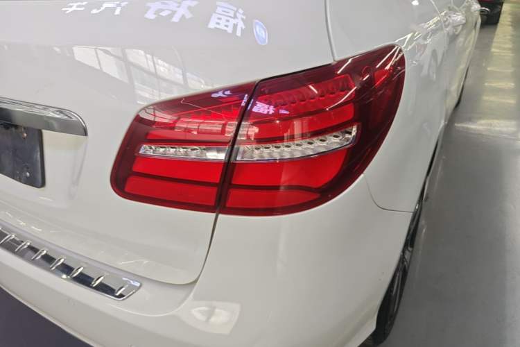 Used Mercedes-Benz B-Class 2018 B 200 Fashion Model Right Rear Taillight