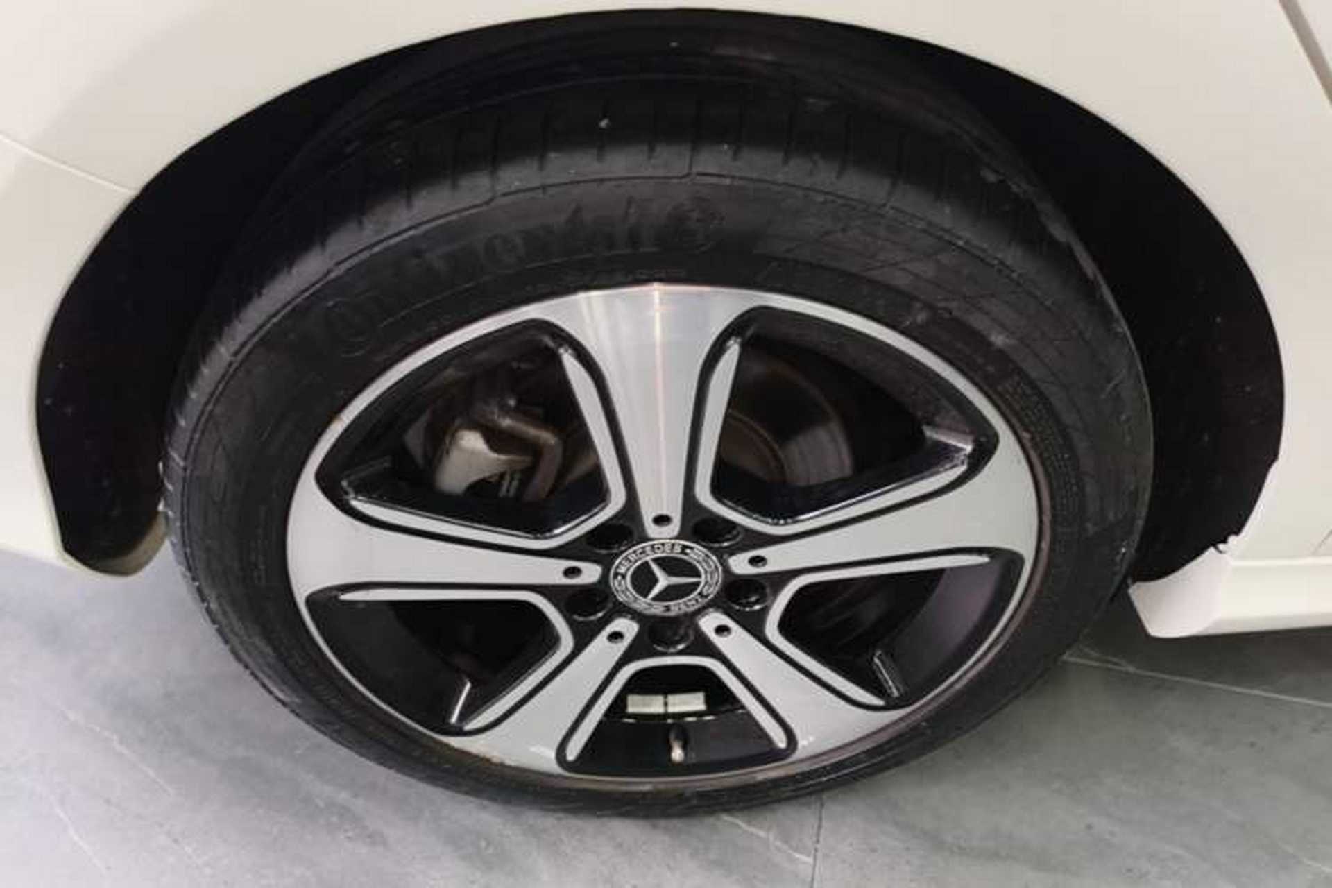 Used Mercedes-Benz B-Class 2018 B 200 Fashion Model Right Rear Wheel Hub