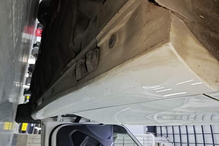 Used Mercedes-Benz B-Class 2018 B 200 Sport Edition Right Side Sill