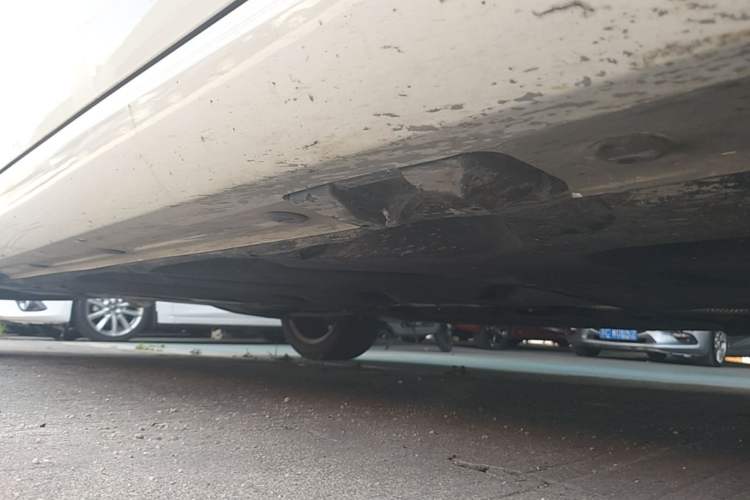 Used Mercedes-Benz B-Class 2018 B 200 Sport Edition Right Side Sill