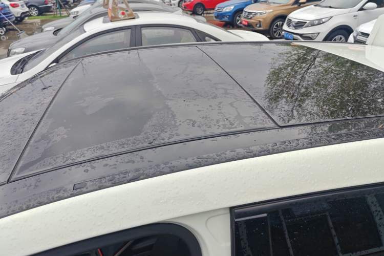 Used Mercedes-Benz B-Class 2018 B 200 Fashion Model Roof