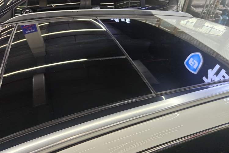 Used Mercedes-Benz B-Class 2018 B 200 Fashion Model Roof