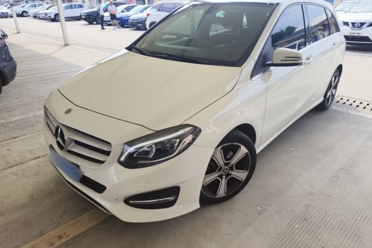 Ojetý Mercedes-Benz B-Class 2018 B 200 Fashion Model Guazi used car, China used car export, Used car for sale, Used cars, Cheapest cars for sale