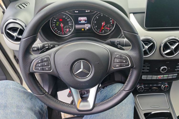 Used Mercedes-Benz B-Class 2018 B 200 Fashion Model Steering Wheel