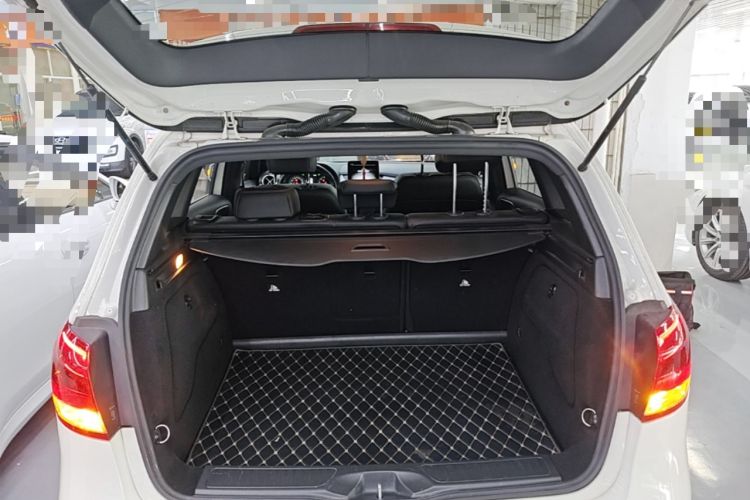 Used Mercedes-Benz B-Class 2018 B 200 Sport Edition Trunk