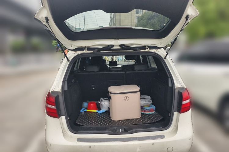 Used Mercedes-Benz B-Class 2018 B 200 Fashion Model Trunk