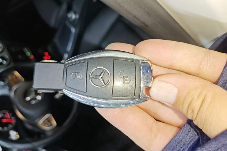 Used Mercedes-Benz B-Class 2018 B 200 Sport Edition Vehicle Key