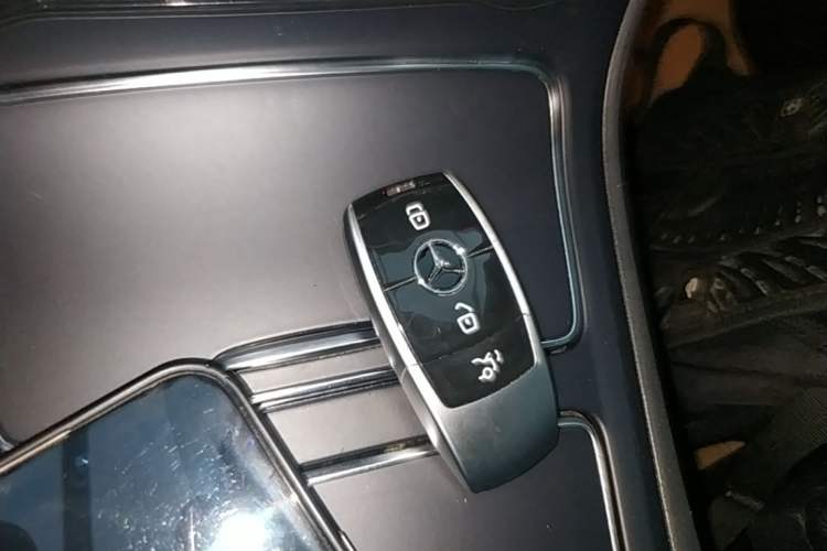 Used Mercedes-Benz B-Class 2018 B 200 Fashion Model Vehicle Key