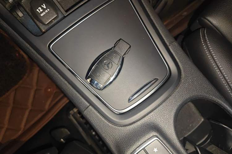 Used Mercedes-Benz B-Class 2018 B 200 Sport Edition Vehicle Key
