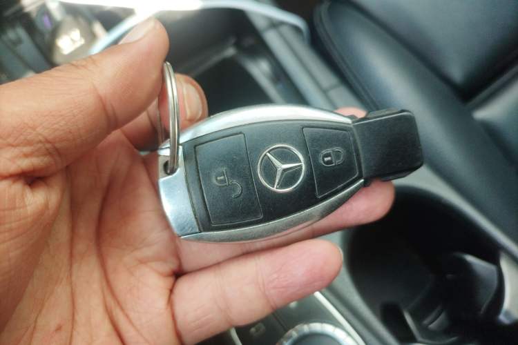 Used Mercedes-Benz B-Class 2018 B 200 Sport Edition Vehicle Key