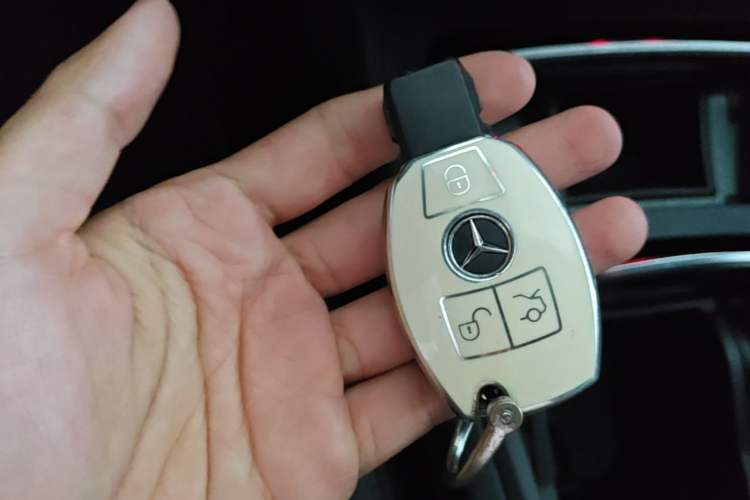 Used Mercedes-Benz B-Class 2018 B 200 Sport Edition Vehicle Key