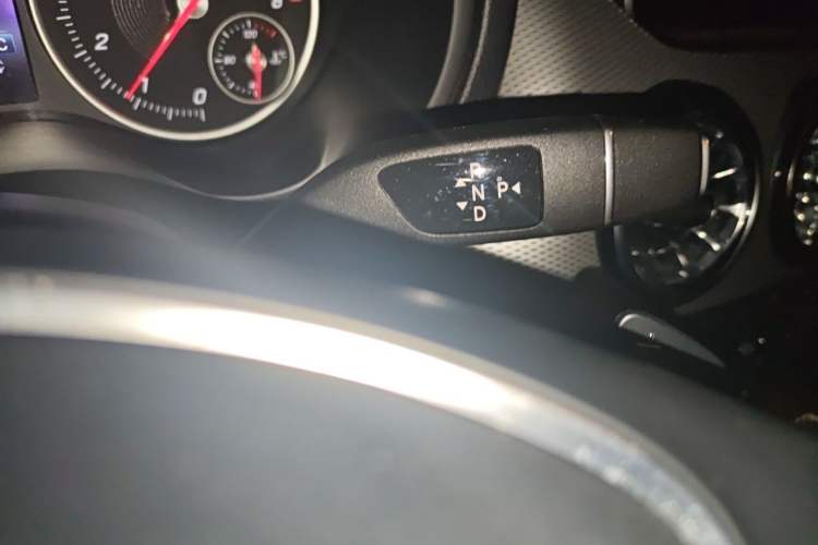 Used Mercedes-Benz B-Class 2019 B 200 Fashion Model Gear Lever