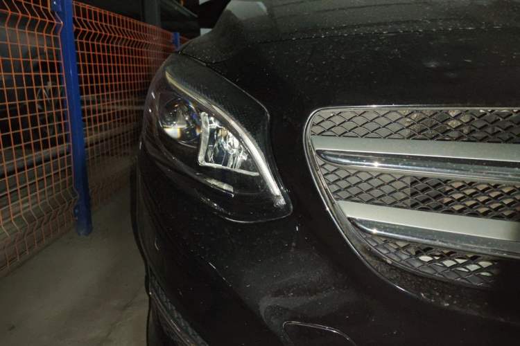 Used Mercedes-Benz B-Class 2019 B 200 Fashion Model Right Front Headlight