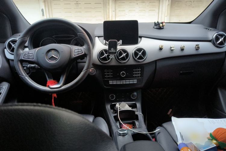 Used Mercedes-Benz B-Class 2019 B 200 Sport Edition Center Console