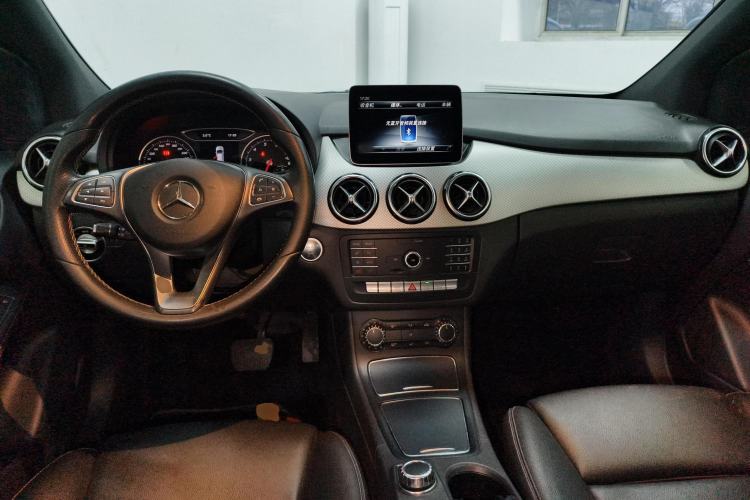 Used Mercedes-Benz B-Class 2019 B 200 Sport Edition Center Console