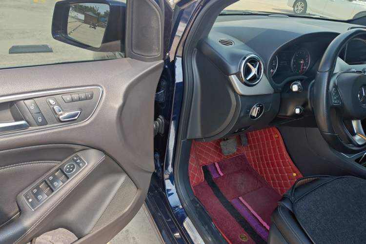 Used Mercedes-Benz B-Class 2019 B 200 Fashion Model Driver Seat