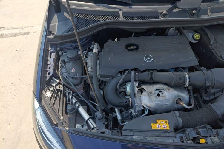 Used Mercedes-Benz B-Class 2019 B 200 Fashion Model Engine Bay Right
