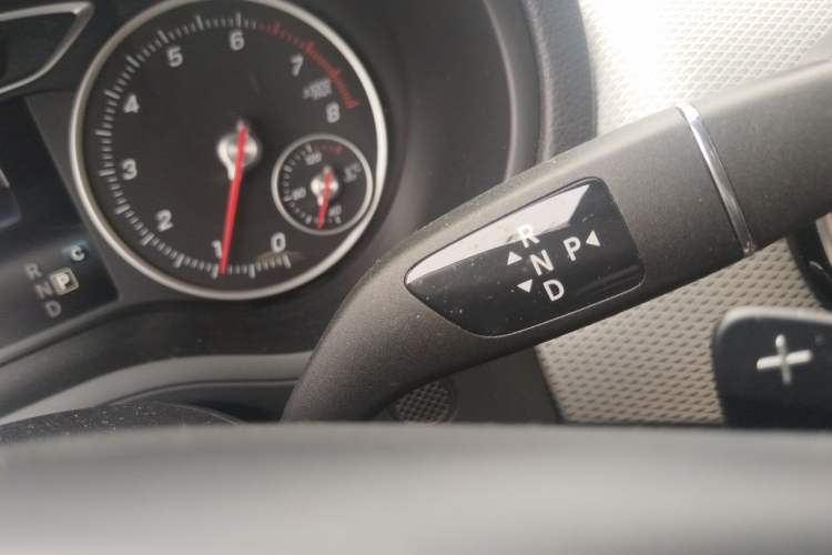Used Mercedes-Benz B-Class 2019 B 200 Fashion Model Gear Lever