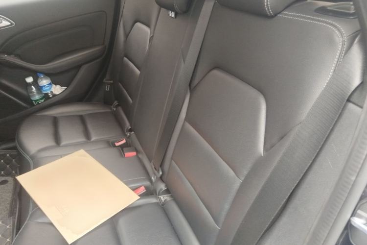 Used Mercedes-Benz B-Class 2019 B 200 Fashion Model Left Rear Seat
