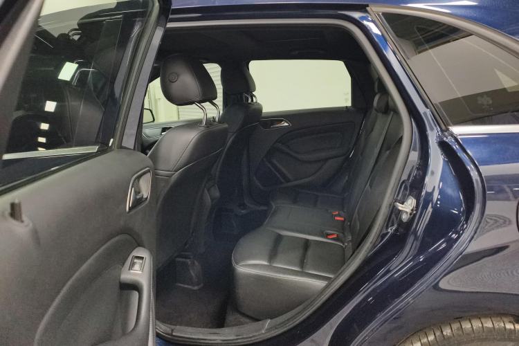 Used Mercedes-Benz B-Class 2019 B 200 Sport Edition Left Rear Seat