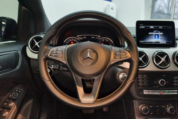 Used Mercedes-Benz B-Class 2019 B 200 Sport Edition Steering Wheel