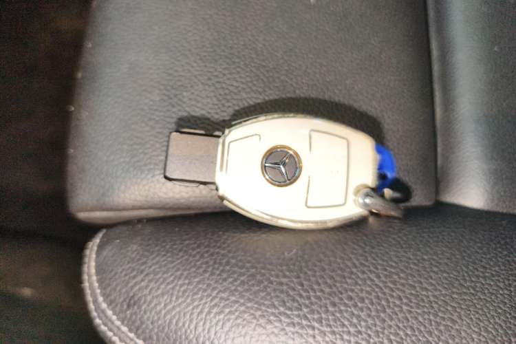Used Mercedes-Benz B-Class 2019 B 200 Sport Edition Vehicle Key